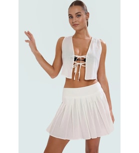 Şık Flamlı Pamuk Bluz Etek Takım Yazın Rahatlığı ve Şıklığı Özenle Seçilmiş Modern Stil