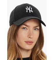 New Era Cosy 9Forty New York Yankees Adjustable Cap Unisex Polar Şapka Siyah