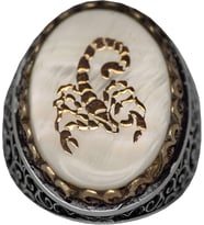 Regal & Sembolik Erkek 925 Ayar Gümüş Yüzük - Akrep Sembolü ve Doğal Taşlar ile Süslenmiş