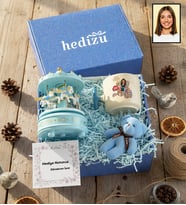 Kişiye Özel Karikatürlü Doğum Günü Hediyesi Hediye Kutusu - Kişiye Özel T Kupa, Atlı Karınca Müzik Kutusu, Peluş Anahtarlık Doğum Günü Hediyesi