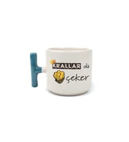 Krallar Da Nah Çeker Baskılı Mavi Kulplu T Kupa - Komik Hediye Bardak Fincan Mug