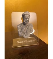 Nazım Hikmet Özel tasarım Ayaklı 3D Tablo (Beyaz)