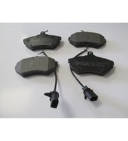 VOLKSWAGEN PASSAT- B5- 97/00; ÖN FREN BALATASI 1,6/1,8/1,9TDI(2KABLOLU)(DİSK)(119,4X69,5X19)(BRAMAX)