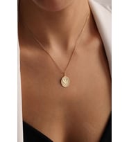 Kişiye Özel Oval Çerçeve Detay Şık Kuş Kolye 925K Gümüş (Gold)