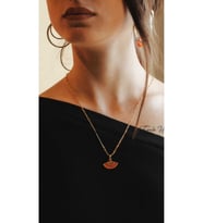Luxury Kırmızı Yelpaze Kolye 316L Paslanmaz Çelik Gold-Kırmızı Her Tarza Uygun