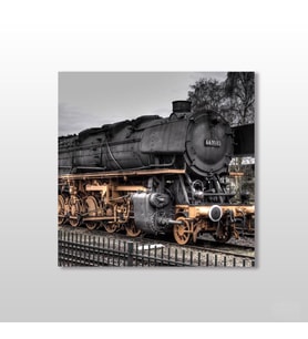Tren Yaklaşırken Kanvas Tablo 25x25cm (Karışık)
