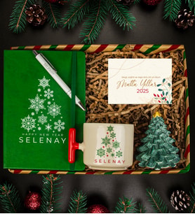 eJOYA Kişiye Özel Termo Deri Defter & Latte Kupa & Çam Ağacı Konsept Yeni Yıl Hediye Kutusu 112676 (Yeşil)