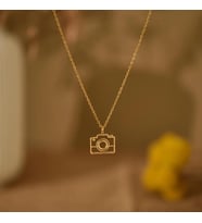 Kişiye Özel 925 Ayar Gümüş Minimal Fotoğraf Makinesi Kolye (Gold)