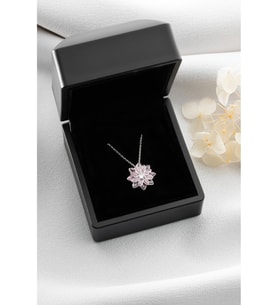 Saklı Takı 925 Ayar Gümüş Işıklı Kutuda Pembe Lotus Çiçeği Kolye