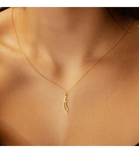 Kişiye Özel 925 Ayar Gümüş Zarif Kılıç Model Kolye (Gold)