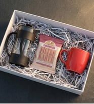Kahve Severlere Özel Hediye Seti (French Press & Kupa & Taze Filtre Kahve) (Kırmızı)