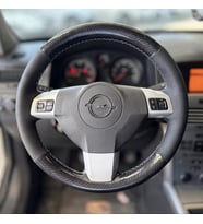 Opel Astra H Araca Özel Direksiyon Kılıfı Siyah Dikişli ( ORJİNAL Derisi SÖKÜLÜP YAPILACAKTIR )