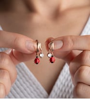 925 Ayar Gümüş Çift Taşlı Uğurböcekli Küpe