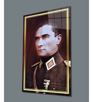 Atatürk Portre Üniformalı Cam Tablo Hediyelik Büyük Tablo Ev Ofis Dekoru