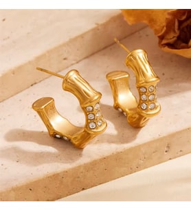 Özel Kutusunda Hediye Paketiyle Talia 316 L 18 K Altın Kaplama Vip Paslanmaz Renk Atmaz Garantili Çelik Küpe Hediye Küpe (Beyaz - Gold)