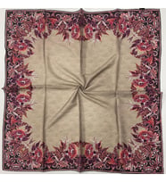 Çiçekli Desen Elegante Seri Eşap Eşarp Askısı İle Birlikte 100x100 cm Vizon Fuşy