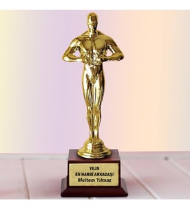 Yılın En Harbi Arkadaşı Oscar Ödülü