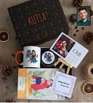 Kişiye Özel Karikatürlü Gamer Arkadaşa Hediye Hediye Kutusu - Kişiye Özel Kupa Standart, Çay, Takvim, Mum Doğum Günü Hediyesi