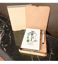 Beslenme ve Diyetetik Uzmanı Ahşap Kutulu Defter Kalem Set