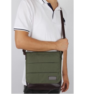 Bagacar Yeşil Unisex 13" 14" Laptop Mac Air Postacı Çantası (Çok Renkli)