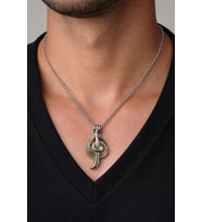 Karanlıkta Parlayan Sol Anahtarı Kolye Gümüş Renk 60 cm Unisex