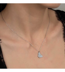 Swarovski Taşlı Gümüş Kelebek Bayan Kolye