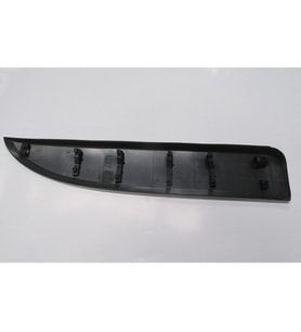 RENAULT TRAFIC- 3- 15/21; ÖN KAPI BANDI SOL SİYAH 808213720R 1493-2260