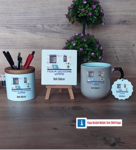 Yazılım Geliştirme Uzmanı Dekoratif Taş, Kalemlik, Sihirli Oval Kupa Bardak, Ahşap Anahtarlık Hediye (Model 1)