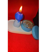 Hediyelik: 2 renkli kokulu lale mum yanında teneke kutuda mum ve terrazzo tabağından oluşan 3'lü set (Mavi)