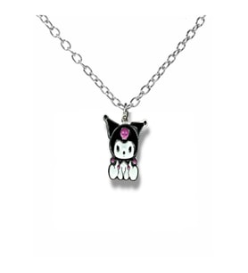 Anime Kuromi Oturan Figürlü Kolye – 60 cm Zincirli Sevimli Gotik Karakter Takı (Gümüş)