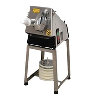 Öztiryakiler Usd 02 Sebze Doğrama Makinesi, 300 Kg/saat, Ayaklı