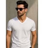 Erkek V Yaka %100 Pamuk Kısa Kollu Beyaz T-shirt