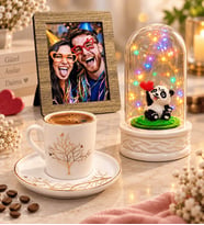Kişiye Özel Fotoğraflı Hayat Ağacı Porselen Kahve Fincanı ve Renkli LED Işıklı Panda Biblolu Fanus
