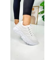 Günlük Kadın Sneaker Bağcıklı Yüksek KalınTabanlı Rahat Hafif Spor Ayakkabı 1001 (Beyaz)