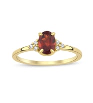 Garnet Oval Tektaş Pırlanta Yüzük