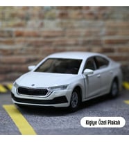 Welly Škoda Octavia Metal Oyuncak Araba - Kişiye Özel Plakalı (1:36 Ölçek)