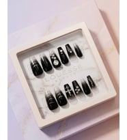 Louésse Obsidian Shine Takma Tırnak Seti 12’li Siyah Ombre Taşlı & Parlak Geçişli Şık Model