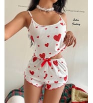 Intive Cutie Kırmızı Kalp Desenli Beyaz Rahat Kumaştan Şort Crop Pijama Takımı
