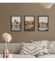 Duvar Yapışkanlı Fotoğrafınıza Özel 3'lü Siyah Çerçeve (Çok Renkli)