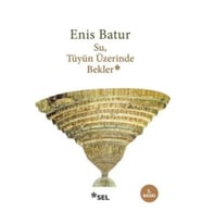 Su, Tüyün Üzerinde Bekler