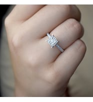 0.15 Ct. Çok Taşlı Lazerli Tektaş Yüzük