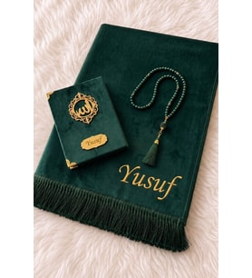 Kişiye Özel İsim Nakışlı Kadife Seccade ve İsimli Kadife Yasin Hediye Seti – Yeşil