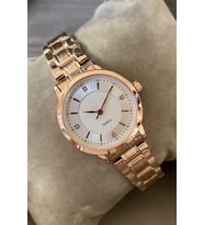 Özel Saat Kutusu ile Minimal Tarz Kadın Kol Saati Zarif Metal Kordon Rose Gold Hediye Anneye Arkadasa Sevgiliye Kardese Ese Dosta Teyzeye Ablaya Halaya Yengeye Dogum Gunu Yildonumu Sürpriz Hediyelik Kol Saati Hediyesi Zarif Avantajlı Ürün