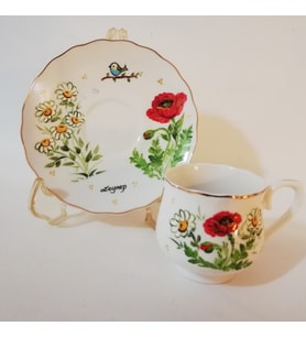 Gelincik Papatyalar Ve Minik Kuşlu Desenli, İsme Özel,El Boyama Türk Kahvesi Fincanı, Kenarı Altın Yaldızlı