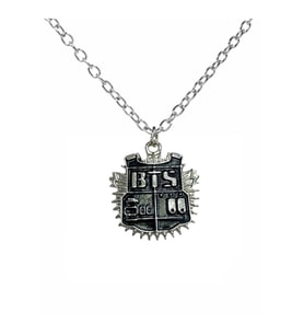 Bts Army Metal Kolye – 60 Cm Uzun Zincirli K-pop Takı (Gümüş)