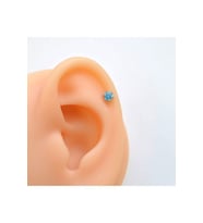Mavi Çiçek Kıkırdak Piercing Helix Lob Çiçekli Piercing (Çok Renkli)
