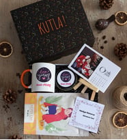 Kişiye Özel Love Yourself Hediye Kutusu - Kişiye Özel Kupa Standart, Çay, Takvim, Mum Doğum Günü Hediyesi