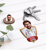 BK Gift Kişiye Özel İsimli Erkek Göz Doktoru Karikatürlü Ahşap Anahtarlık-1