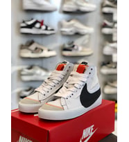 Nike Blazer Mid '77 Vintage - Beyaz/Siyah/Turuncu Detaylı Spor Ayakkabı