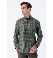 Koyu Haki Uzun Kollu Ekoseli Gabardin Sert Yaka Cepli Garnili Casual Comfort Fit Gömlek 1004235109